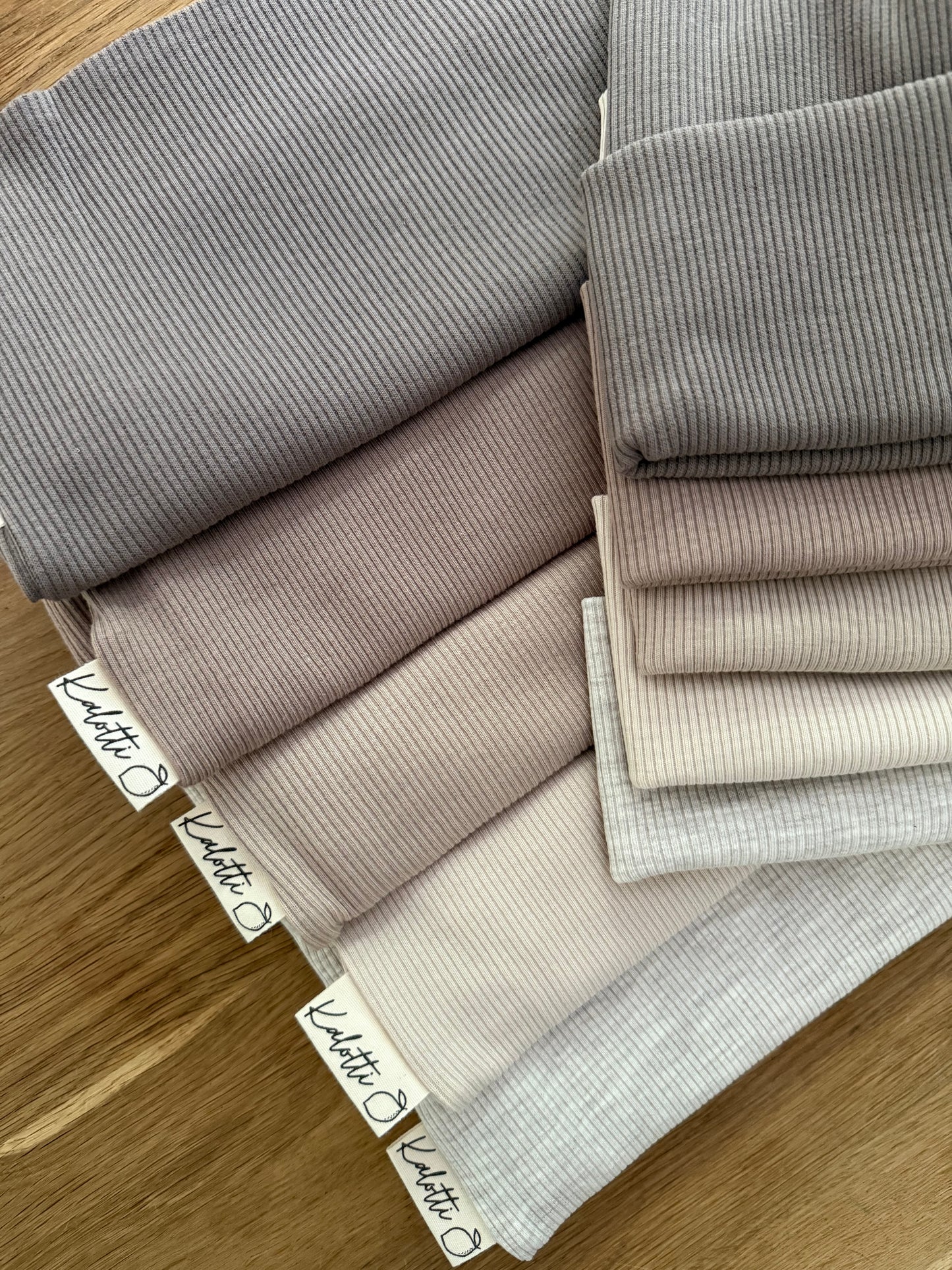 SET Loop & Beanie I Uni